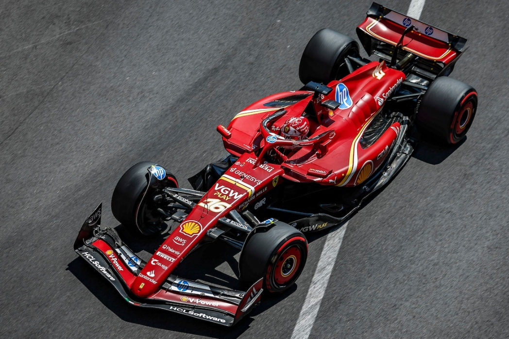 梅赛德斯完胜索伯车队，勒克莱尔点燃赛场