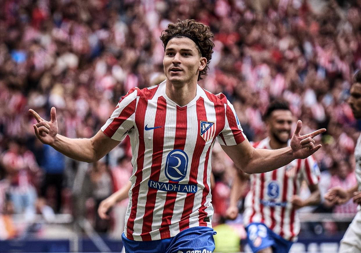 墨西哥横扫里昂，阿尔瓦雷斯高光表现