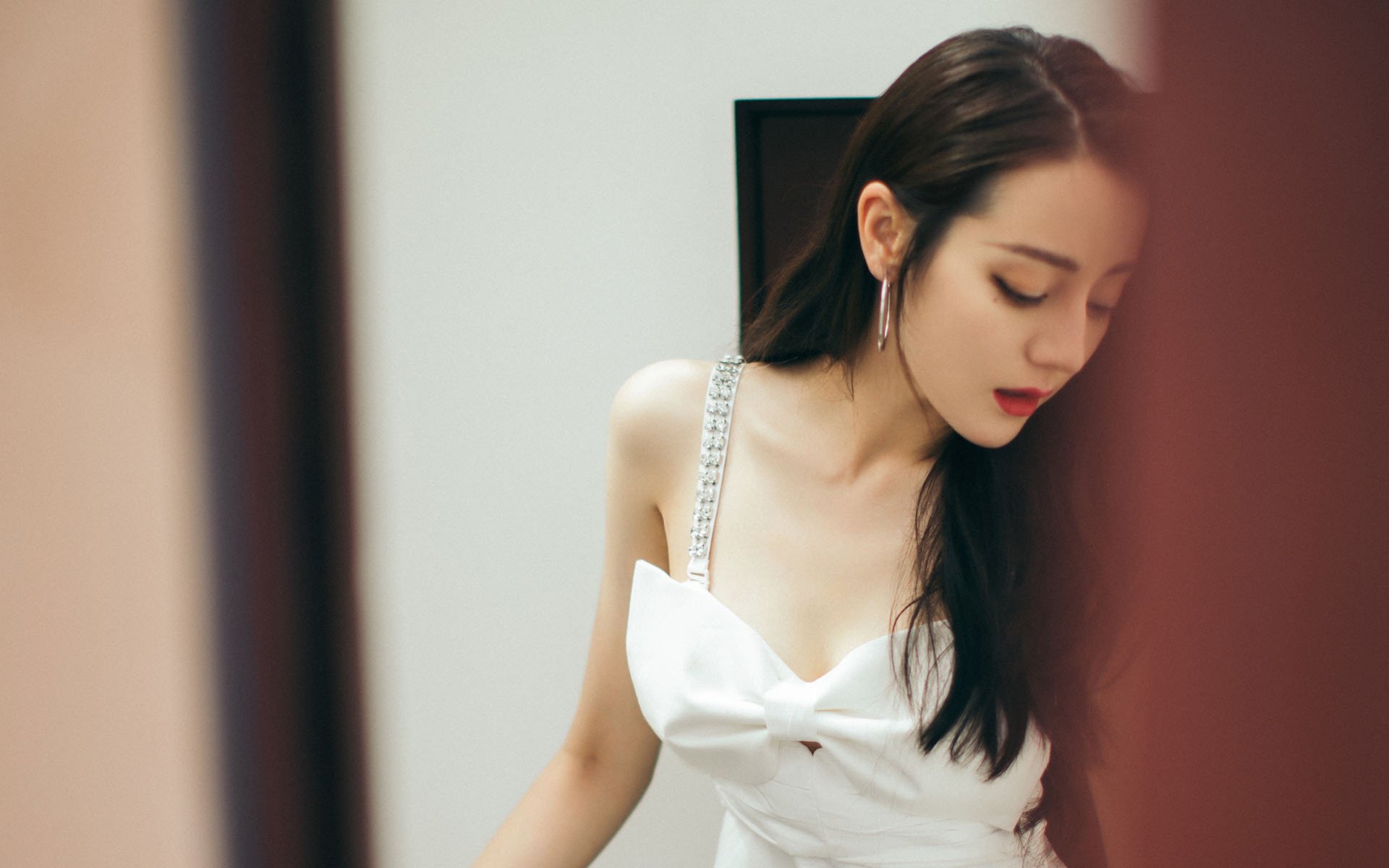 丹麦横扫韩国背后,阿圭罗的教科书式表现如何定义现代足球智慧