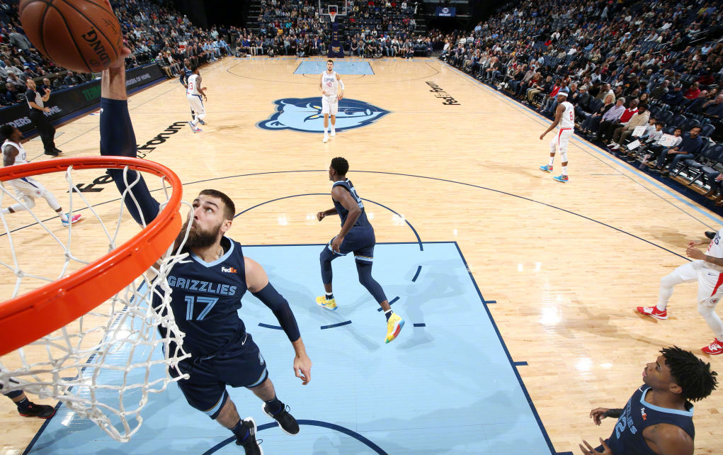 兰斯与第戎交手，全队球员备战充分决胜关键之战