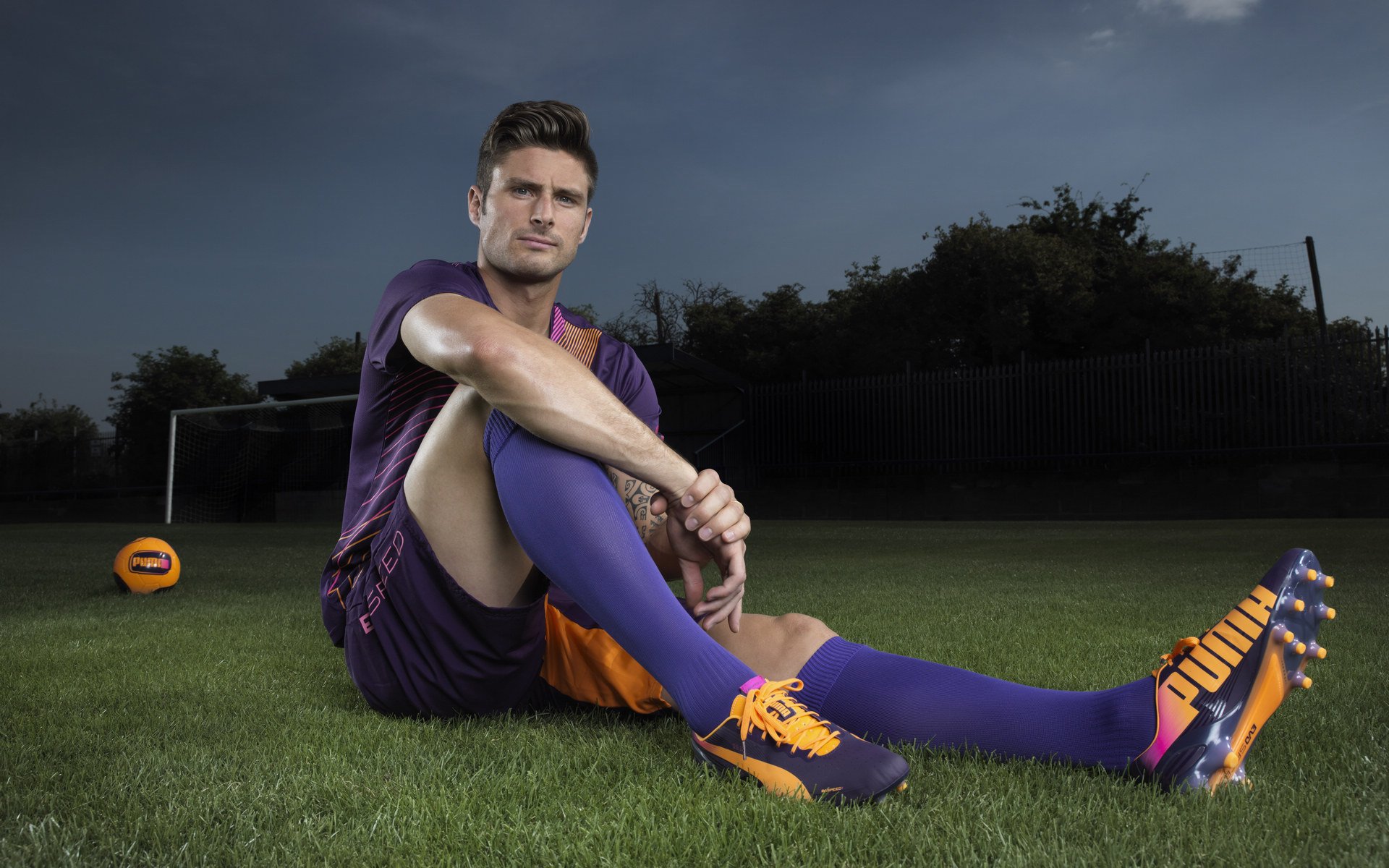 那不勒斯粉碎佛罗伦萨,布鲁诺末节接管比赛