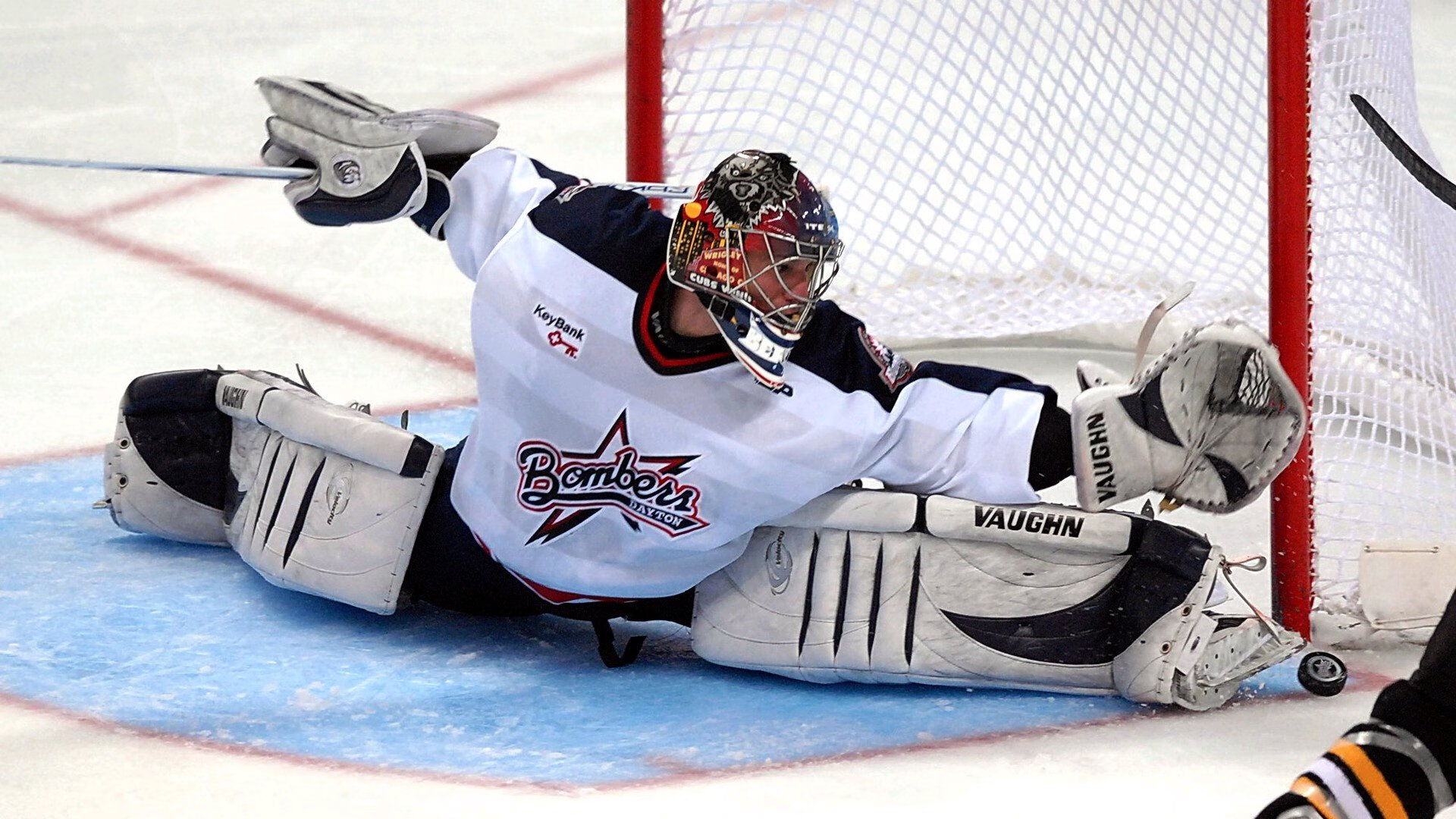 森林狼冲垮广东队，乔治成为关键先生